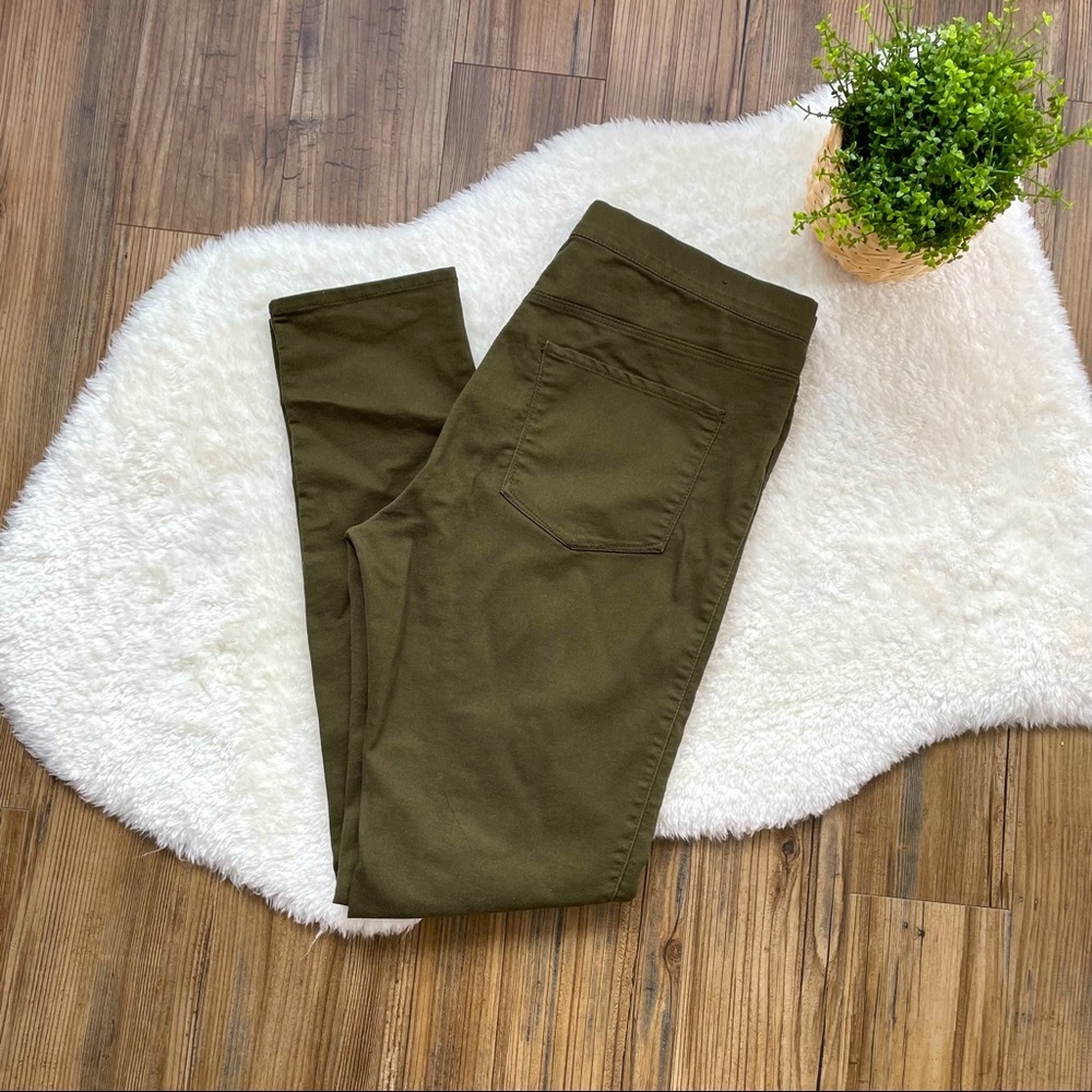 H&M Olive Green Skinny Leg Pants